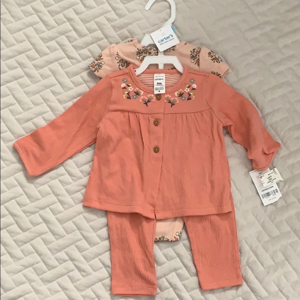 Carter’s baby girl matching set